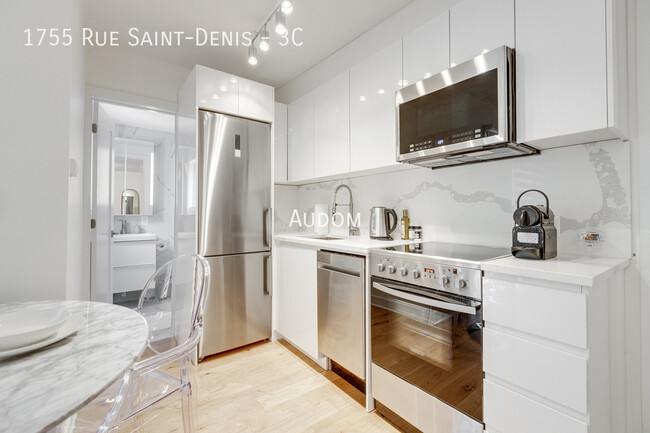 1755 R. Saint-Denis in Montréal, QC - Building Photo - Building Photo