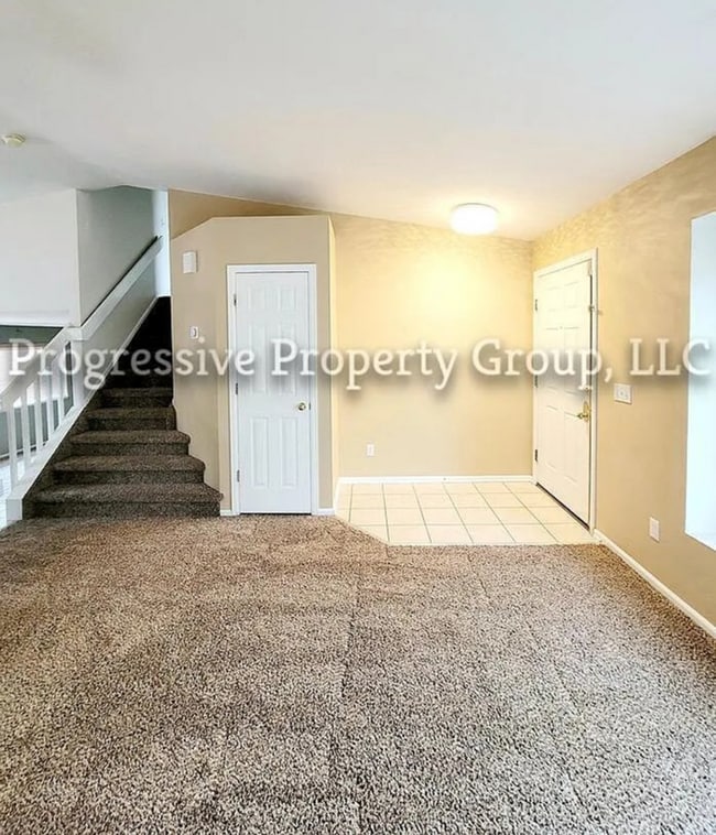 5259 Pine Haven Dr in Colorado Springs, CO - Foto de edificio - Building Photo