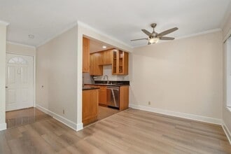 8666 Via Mallorca in San Diego, CA - Building Photo - Building Photo