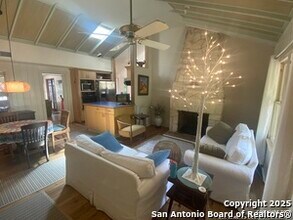 114 Armour Pl in San Antonio, TX - Building Photo - Building Photo