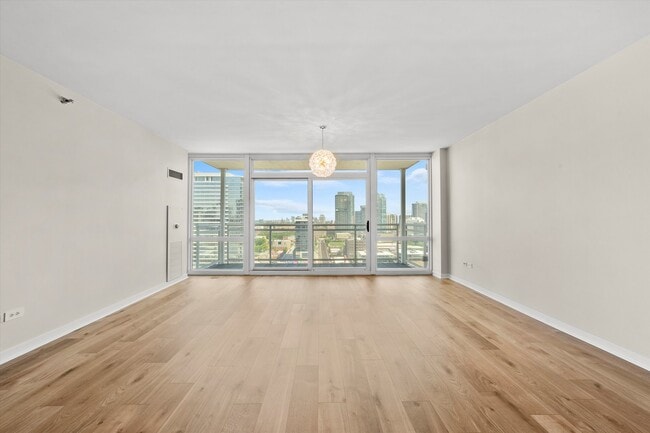 757 N Orleans St in Chicago, IL - Building Photo - Building Photo