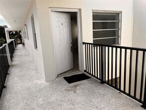 928 SW 30th Ave in Miami, FL - Building Photo - Building Photo