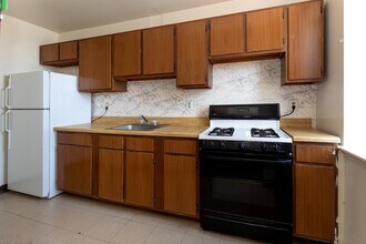 Oak Lane Court Apartments in Philadelphia, PA - Foto de edificio - Interior Photo