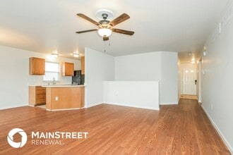 4929 High Crest Ct, Unit 1 in Florissant, MO - Foto de edificio - Building Photo