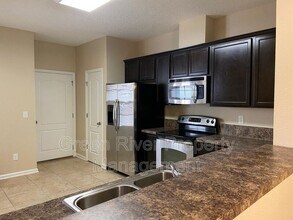 3697 Hartsfield Forest Cir in Jacksonville, FL - Building Photo - Building Photo