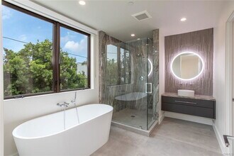 1511 Cliff Dr in Newport Beach, CA - Building Photo - Building Photo
