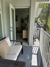 208 Meridian Ave in Miami Beach, FL - Building Photo - Building Photo