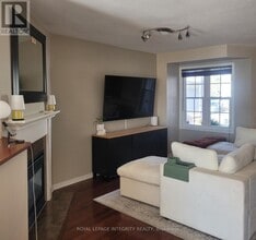 554 Aberfoyle Cir in Ottawa, ON - Building Photo - Building Photo