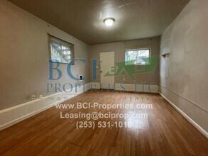 5503 112th St SW in Tacoma, WA - Building Photo - Building Photo