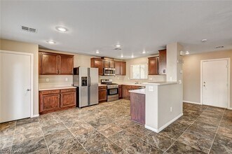 312 Snow Dome Ave in North Las Vegas, NV - Building Photo - Building Photo