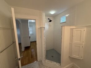 157 Erie St, Unit 157 in Cambridge, MA - Building Photo - Building Photo