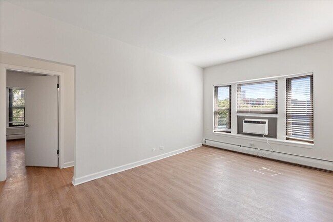 900 W Windsor Ave in Chicago, IL - Building Photo - Building Photo