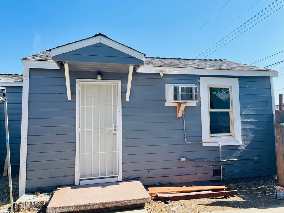 3730 Ivy St in Sacramento, CA - Foto de edificio