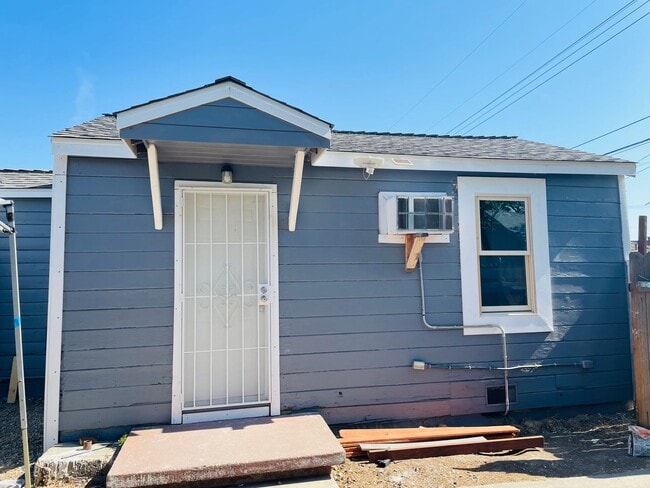 property at 3730 Ivy St