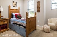 511 Oak Meadow Dr photo'