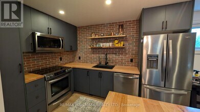 3239 Cove Ave in Innisfil, ON - Building Photo - Building Photo