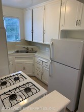 655 N Manhattan Pl in Los Angeles, CA - Building Photo - Building Photo