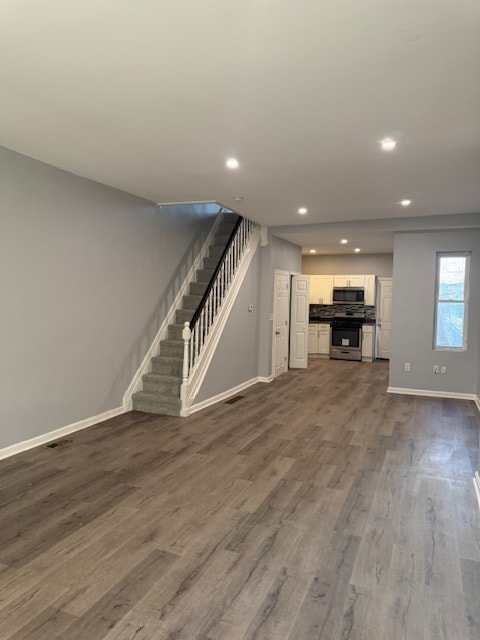 property at 5527 Pearl St