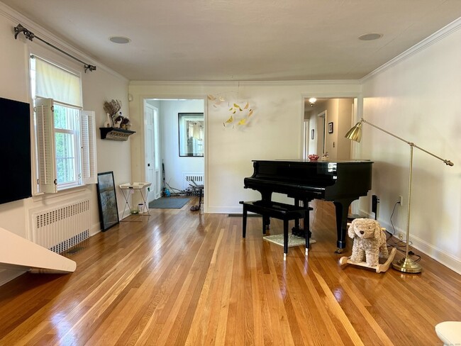 330 Ridge Rd, Unit Apt 211 in Hamden, CT - Building Photo - Building Photo