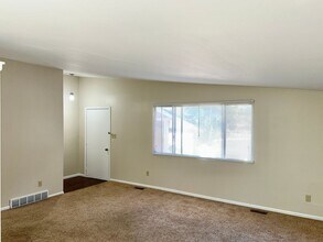 5530 Lavarie Ct in Colorado Springs, CO - Building Photo - Building Photo
