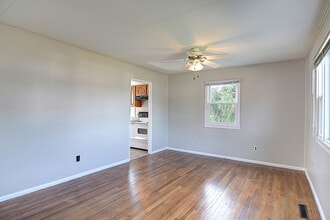 2665 Elmore Dr in Springfield, OH - Building Photo - Building Photo