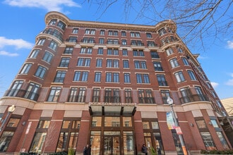 1390 Kenyon St NW, Unit 706 in Washington, DC - Building Photo - Building Photo