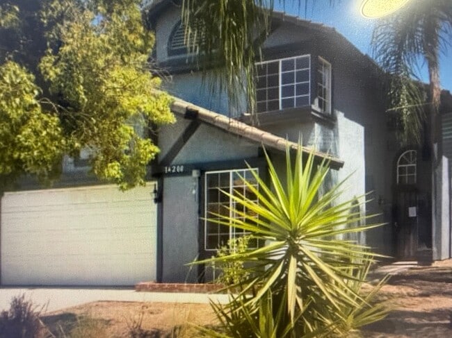 14200 St Tropez Ct in Moreno Valley, CA - Foto de edificio - Building Photo