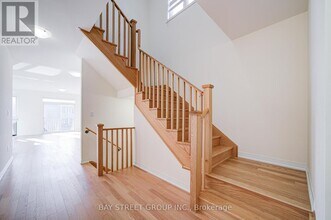 1091 Pisces Trl in Pickering, ON - Building Photo - Building Photo