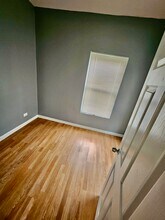 6620 S Saint Lawrence Ave in Chicago, IL - Building Photo - Building Photo