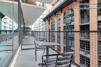 148 1st St, Unit SI FL7-ID1984 in Jersey City, NJ - Foto de edificio - Building Photo