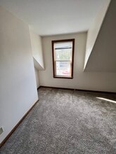 38 Arnold Rd, Unit Apartment3 in North Attleboro, MA - Foto de edificio - Building Photo