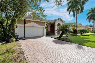 5718 NW 50th Dr in Coral Springs, FL - Building Photo - Building Photo