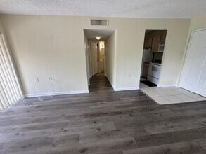 1080 Benoist Farms Rd in West Palm Beach, FL - Building Photo - Building Photo