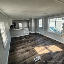 681 Main Rd N in Hampden, ME - Building Photo - Building Photo