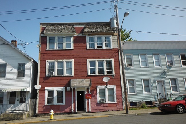 514 State St in Hudson, NY - Building Photo - Building Photo