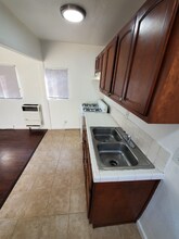 2305 Lemon Ave-Unit -7 in Signal Hill, CA - Building Photo - Building Photo