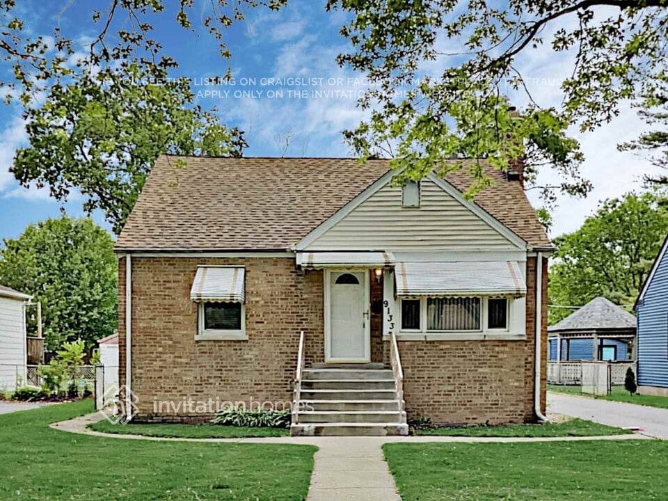 9133 S 54th Ave in Oak Lawn, IL - Building Photo