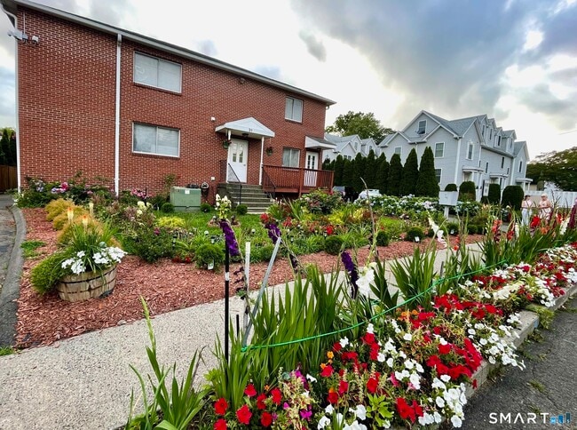 property at 31 Glenwood Ave