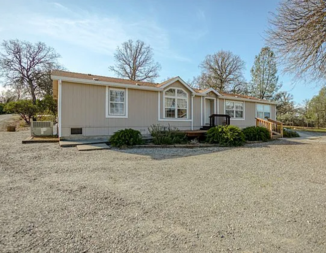 15150 CA-36 in Red Bluff, CA - Building Photo - Building Photo