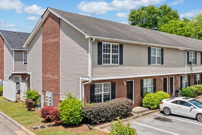 20 Point Pl Dr in Cartersville, GA - Building Photo - Building Photo