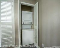 7926 Broadway photo'