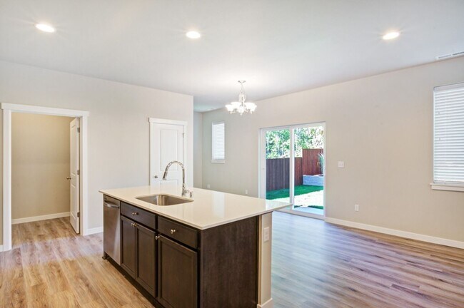8425 63rd Pl NE in Marysville, WA - Building Photo - Building Photo