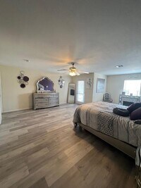 6118 Shadow Isle Ln photo'