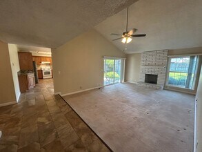 670 Northwood Dr in Merced, CA - Building Photo - Building Photo