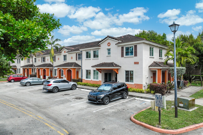 Solabella in Miami Gardens, FL - Building Photo - Building Photo