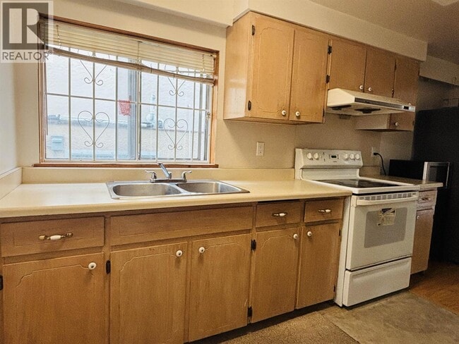 property at 3470 Dundas St