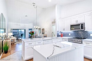 28076 Cavendish Ct in Bonita Springs, FL - Building Photo