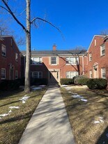 512-524 E Henry Clay St - 12 Family in Whitefish Bay, WI - Building Photo