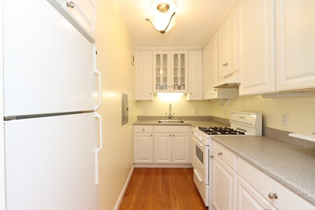 property at 24 Juniper St