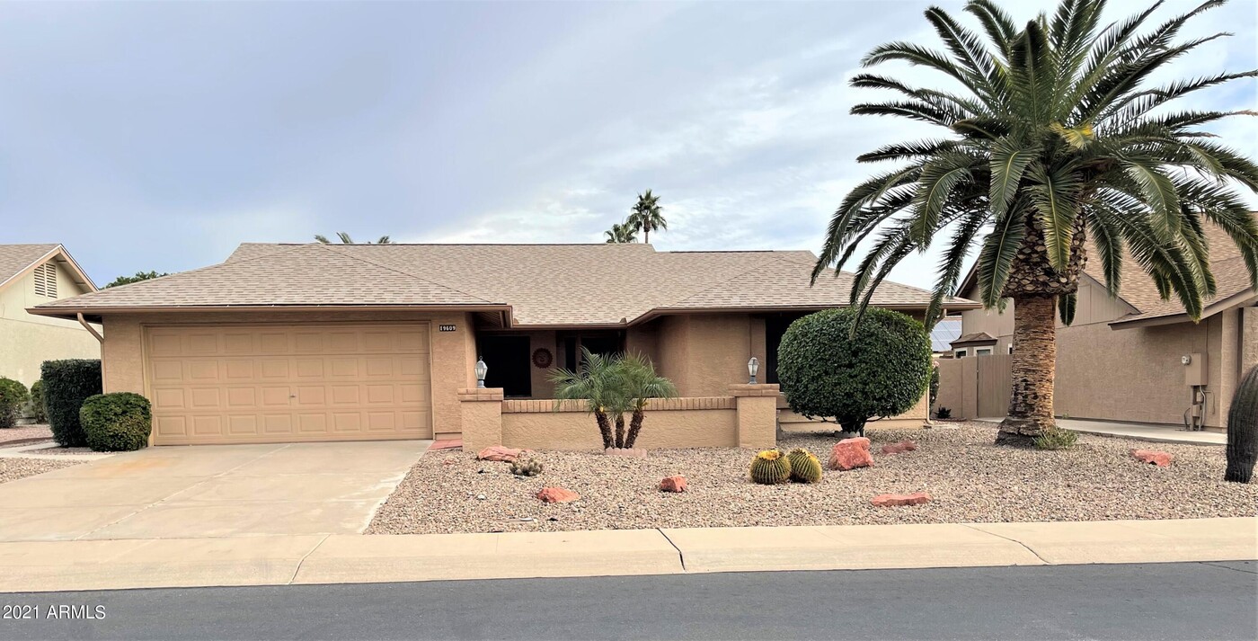 19609 N 98th Dr in Peoria, AZ - Building Photo